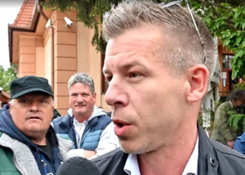 Hidvéghi Balázs elutasította Magyar Péter kézfogását a kampány nyitónapján