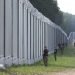 Lengyelország megerősíti keleti határát a külföldi agressziótól való félelem miatt Lengyelország megerősíti keleti határát a külföldi agressziótól való félelem miatt