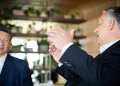 Orbán titkos megállapodást köthetett Kínával: mesterséges intelligenciával ellátott térfigyelő kamerák Magyarországon