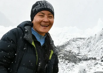 Nepáli nő döntötte meg az Everest női rekordját