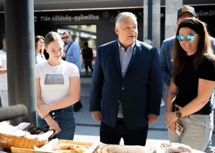 Orbán Viktor Esztergomból posztolt: „Ha Áder látna, most kritizálna” Orbán Viktor Esztergomból posztolt: „Ha Áder látna, most kritizálna”