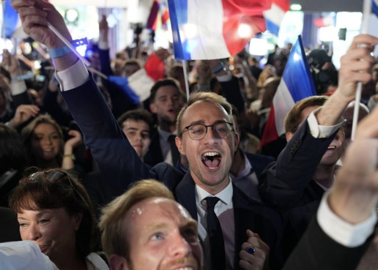 Macron feloszlatja parlamentjét: Mi következik most?