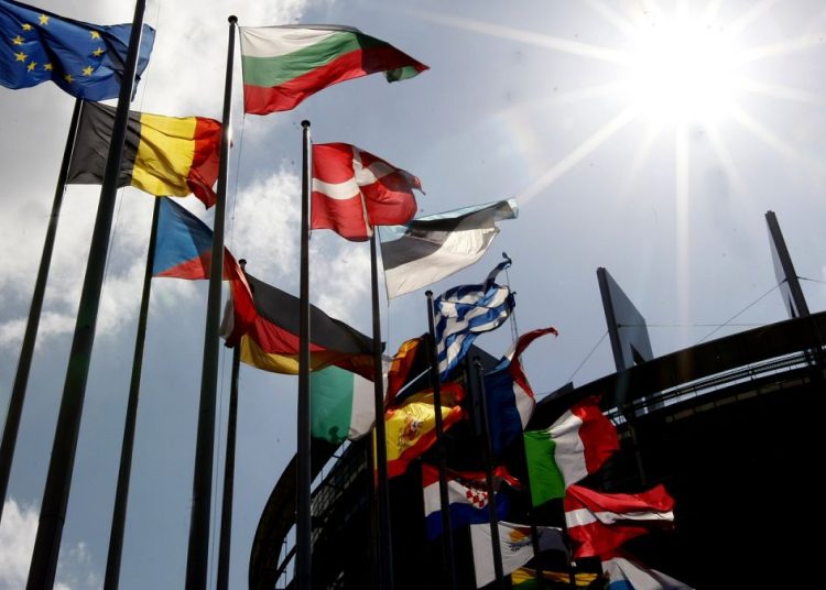 Európa döntés előtt: Választások tétje a legfontosabb nemzeti csatatereken