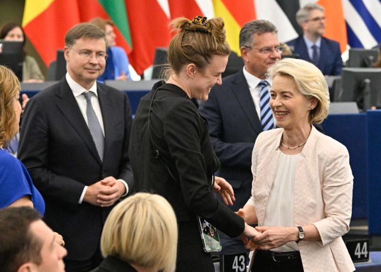 Von der Leyen az Európai Bizottság elnöke, a szélsőségeseket visszaszorítva Von der Leyen az Európai Bizottság elnöke, a szélsőségeseket visszaszorítva