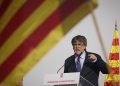 Puigdemont hazatért Katalóniába a szocialista kormány megakadályozására Puigdemont hazatért Katalóniába a szocialista kormány megakadályozására